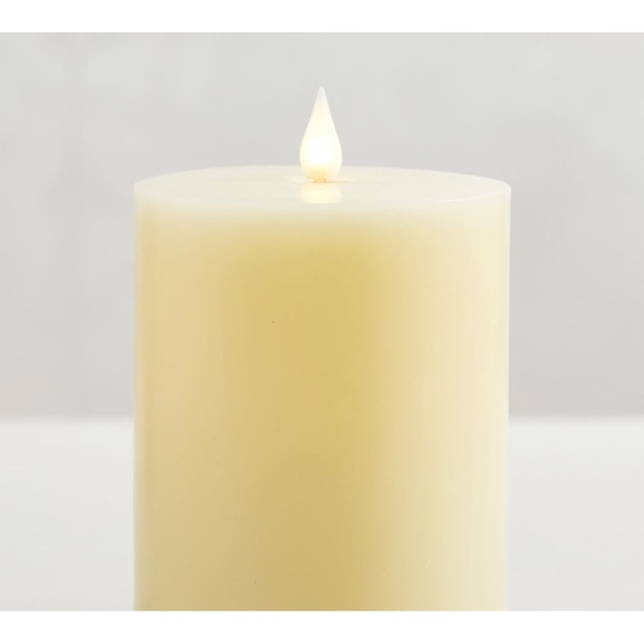 Pottery Barn Accents New Pottery Barn Flameless Oil Diffuser Pillar